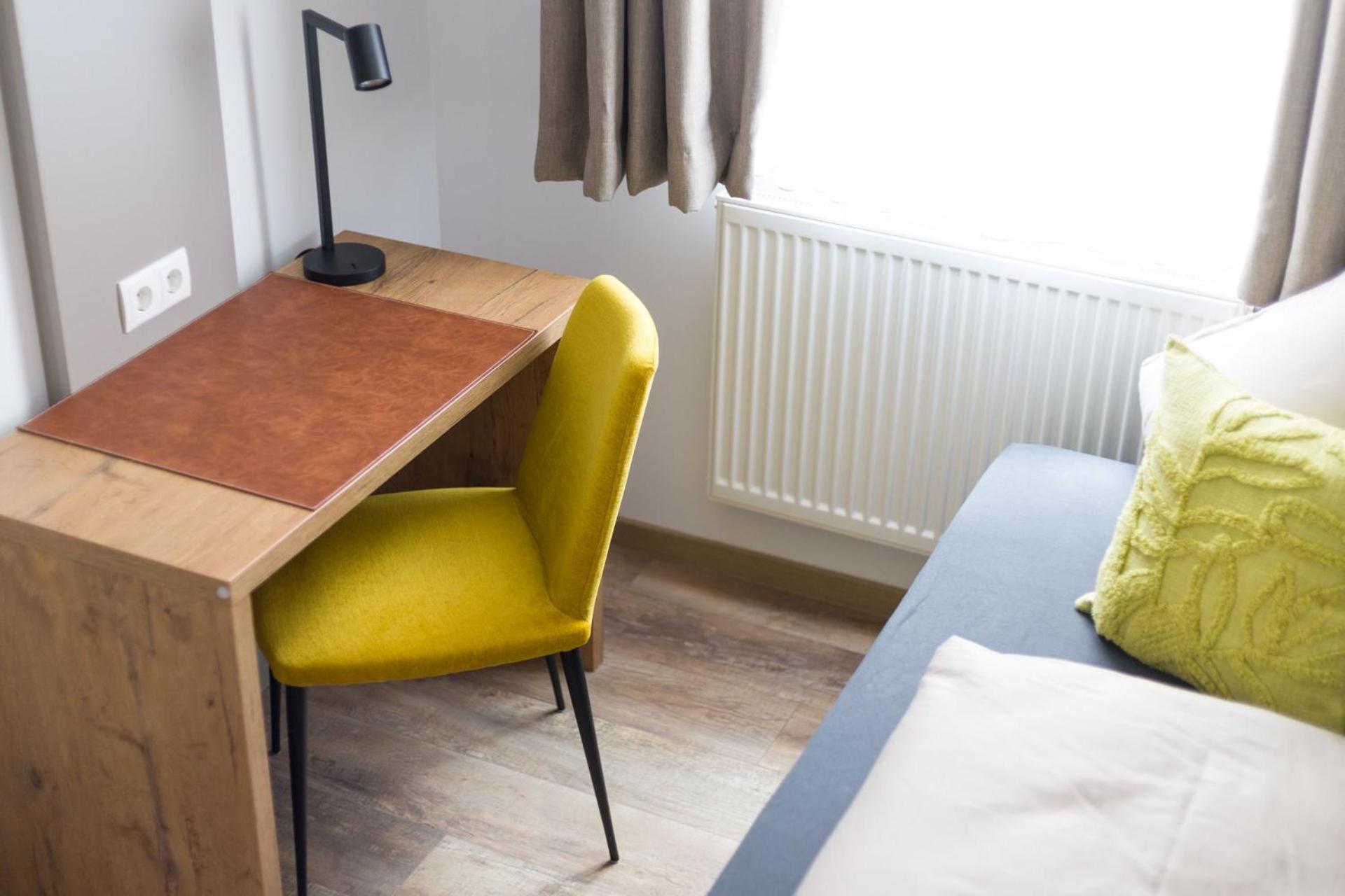 Hotel Zur Traube Uffenheim Екстериор снимка