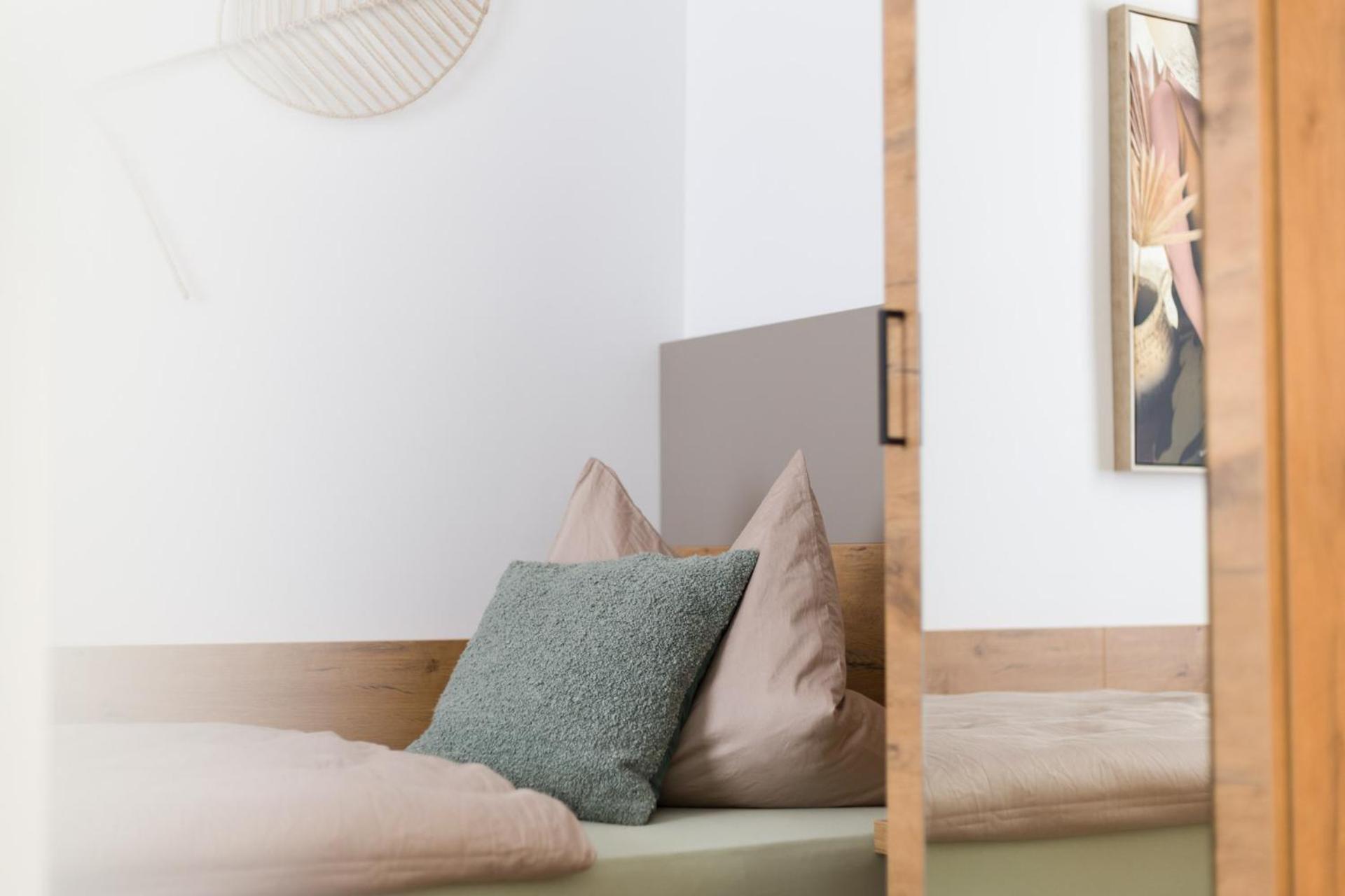 Hotel Zur Traube Uffenheim Екстериор снимка