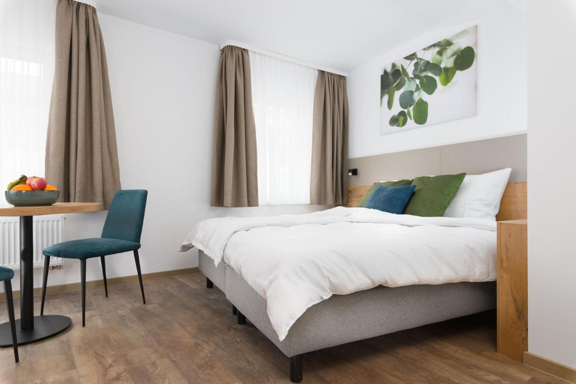 Hotel Zur Traube Uffenheim Екстериор снимка